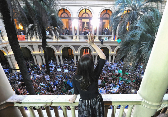 Cristina Kirchner reaparece y ratifica modelo económico