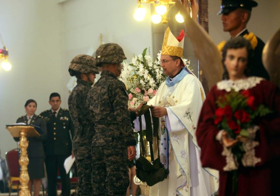 Militares honraron a la Virgen de Suyapa