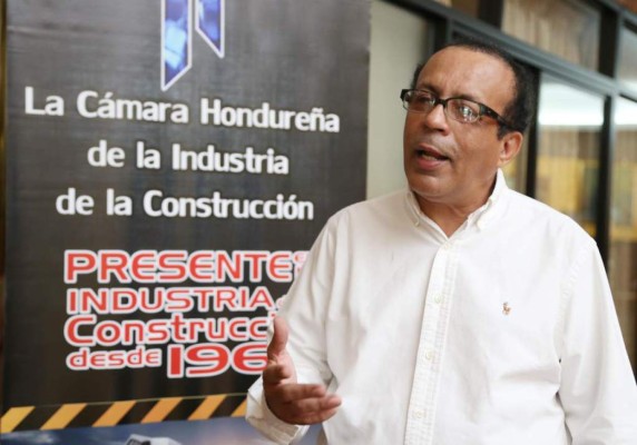 Solo el 15% de las remesas van a la construcción