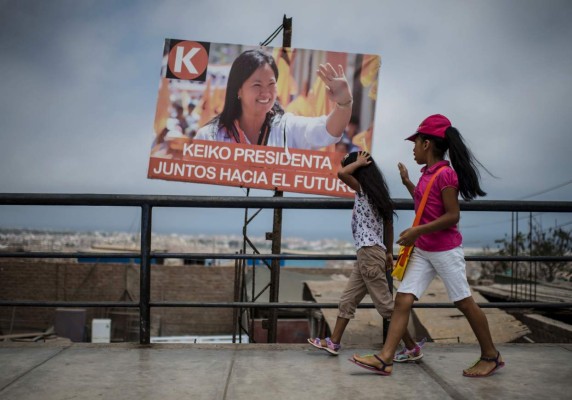 Una Fujimori, favorita para llegar a la presidencia de Perú