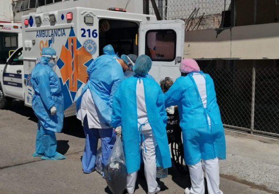 Hospital móvil de Tegucigalpa comienza a recibir pacientes con coronavirus