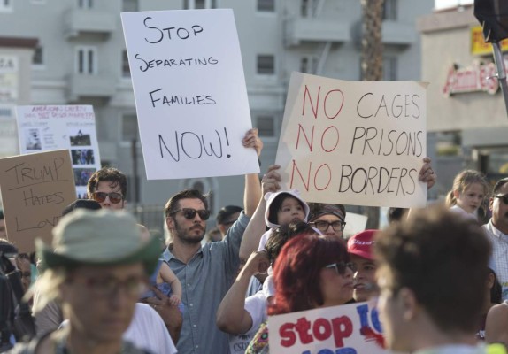 EEUU: 'No pediremos disculpas' por la separación de niños en la frontera