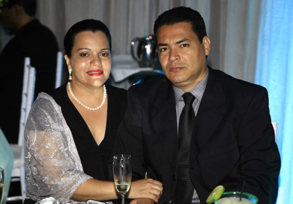 Brenda Díaz y Juan Carlos Luna contraen nupcias