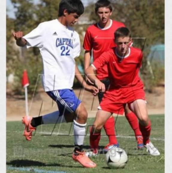 En su época de colegio, Mauricio Dubón estuvo jugando al fútbol en Sacramento, California.