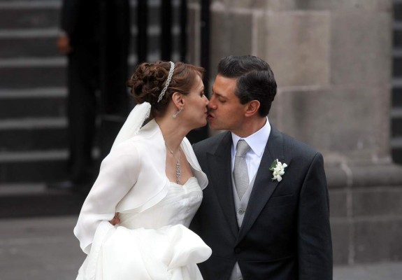 Investigan boda de Peña Nieto y 'la Gaviota' por irregularidades