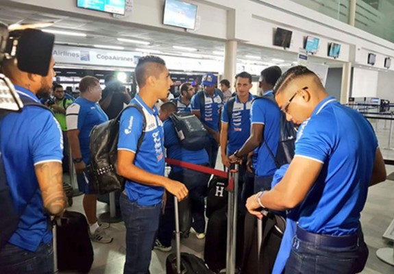 Selección de Honduras viaja motivada a Estados Unidos