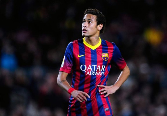 La venta del brasileño Neymar al Barcelona incluyó una orgía