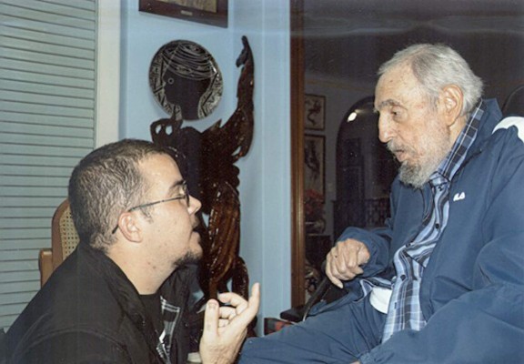 Fidel Castro reaparece tras seis meses sin actos públicos 
