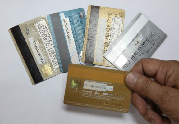 Repunta el mercado hondureño de tarjetas de crédito