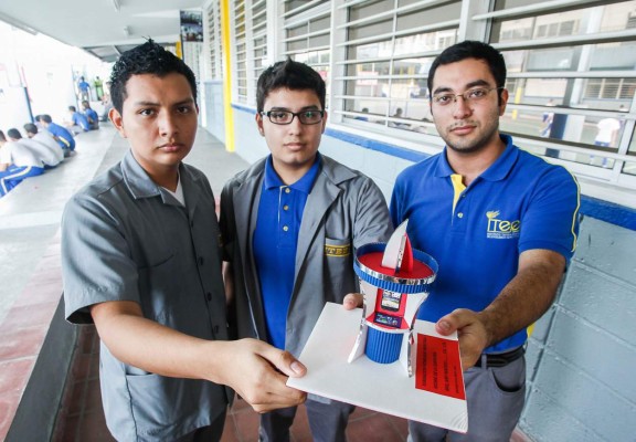 Genios del Itee crean 'Kiosco de sabiduría”