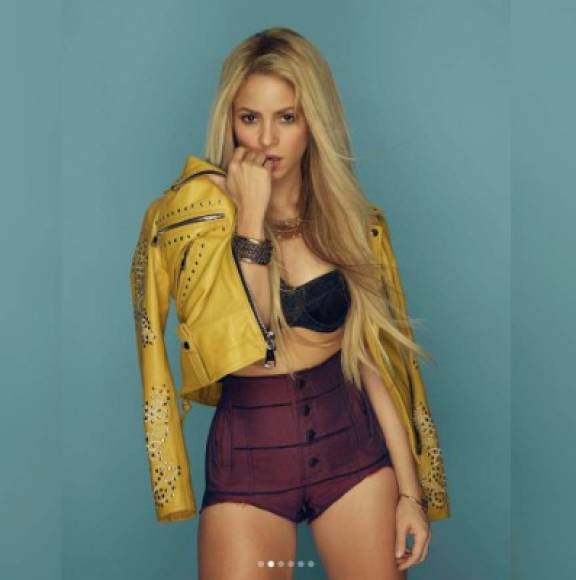 Tiene más de 41 millones de seguidores en Instagram y otros tantos en las otras plataformas. Sus aficionados han sido los precursores de cada grandioso momento de Shakira, que sigue reinventándose cada día a través de su estilo y su música.