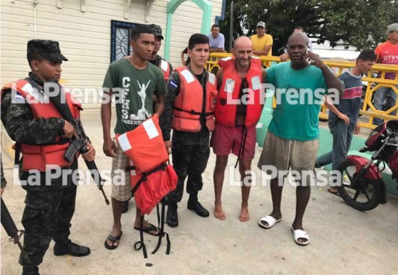 De milagro se salvan dos hondureños y un italiano de morir en el mar