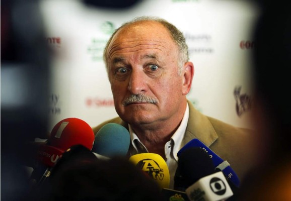 Scolari: 'Ni Jesucristo conseguiría unanimidad en la convocatoria'