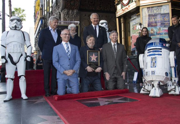 Mark Hamill ya tiene su estrella en el Paseo de la Fama de Hollywood