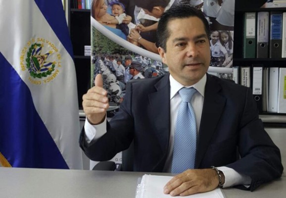 El Salvador se alista para unión aduanera con Honduras