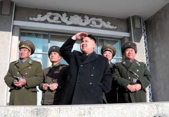 Corea del Norte alivia tensiones con EUA liberando a estadounidense