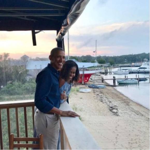 Obama colgó esta inspiradora y romántica imagen en su Instagram seguido de un breve pero amoroso texto: <br/><br/>Como dijeron los Beatles: Cada día se pone mejor. ¡Gracias, cariño, por 27 años increíbles!.<br/>