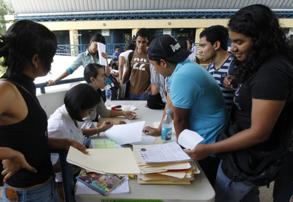 Iglesias se retiran de la observación de las elecciones de Honduras