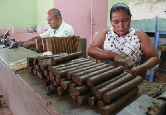 Honduras exporta 100 millones de puros al año