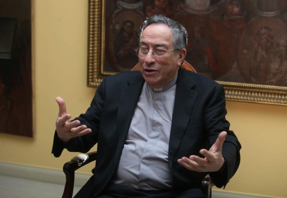 Cardenal de Honduras pide vender bienes incautados a narcos