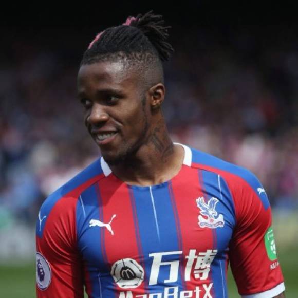 El Crystal Palace pide 111 millones de euros por Wilfried Zaha. El Arsenal, equipo interesado en hacerse con los servicios del delantero de Costa de Marfil, debería abonar esa cantidad si quiere cerrar su fichaje, según publica Daily Mail.