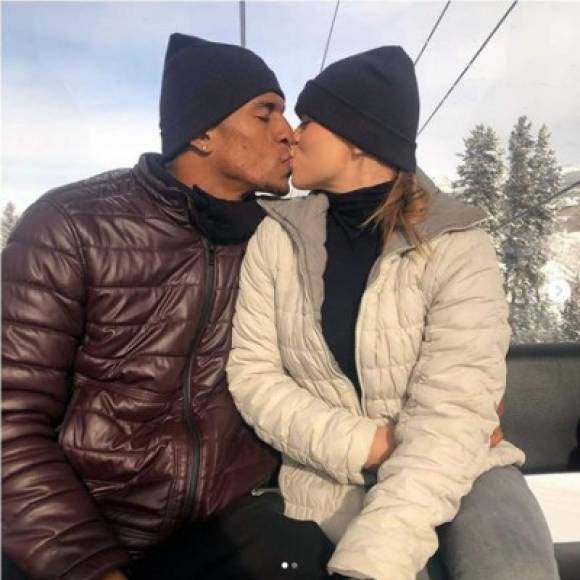 Carlo Costly y su guapa esposa Tita Torres, bien acaramelados en el frío de Colorado.