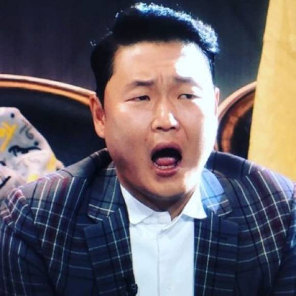 Psy ha logrado bajar de peso y luce un cuerpo más esbelto.