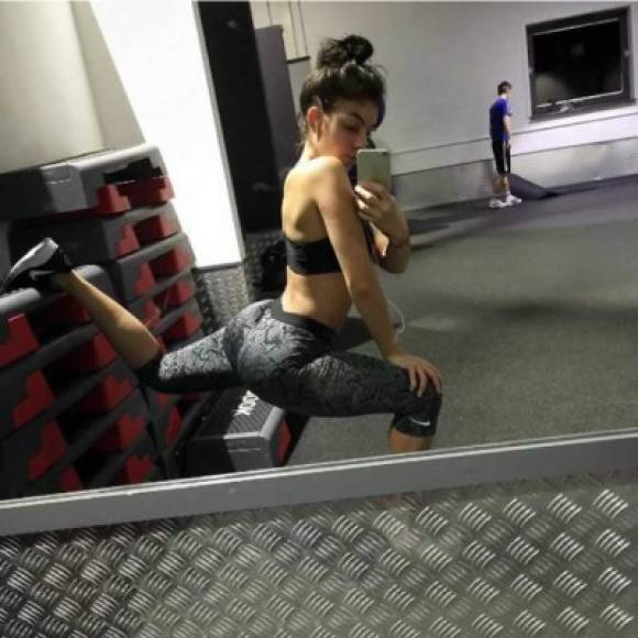 Georgina publica fotos de salidas en grupo y de su denodado trabajo en el gimnasio para mantenerse en forma.