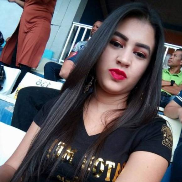 Keydi Valladares: La bella joven es la esposa del centrocampista Germán Patón Mejía del Olimpia.