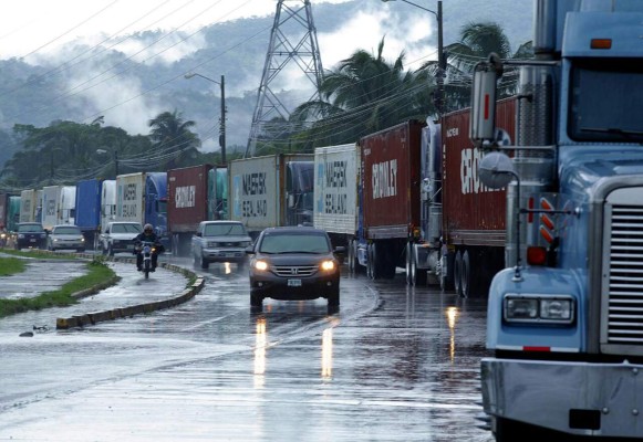 Comercio al borde de crisis por atrasos en Puerto Cortés