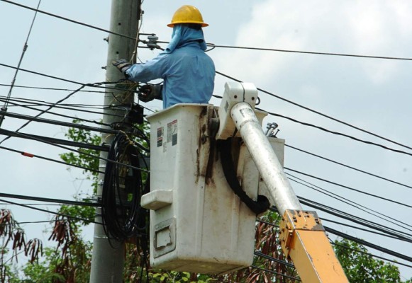 Más de 20 colonias se quedarán sin energía hoy en San Pedro Sula