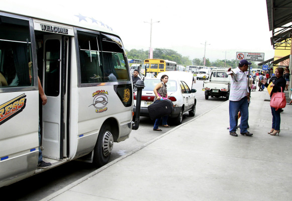 Empezó la tortura del aumento a tarifas al transporte