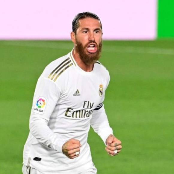 Sergio Ramos - El líder de la defensa y capitán del Real Madrid para recibir al Villarreal. Defiende y tiene gol. Además, tira los penales.