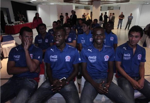 Fotos: Olimpia presentó su nueva camiseta para esta temporada