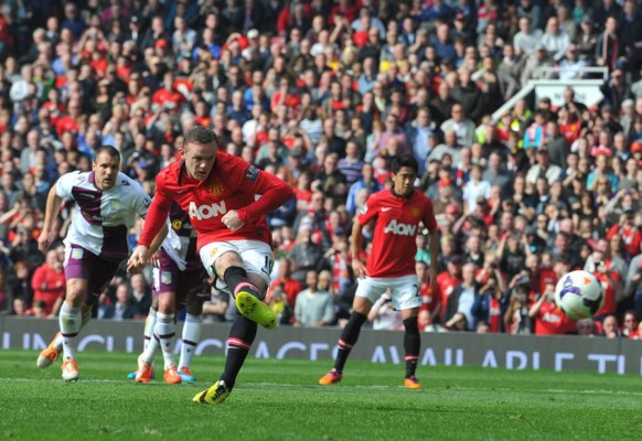 Manchester United se da un respiro goleando al Aston Villa