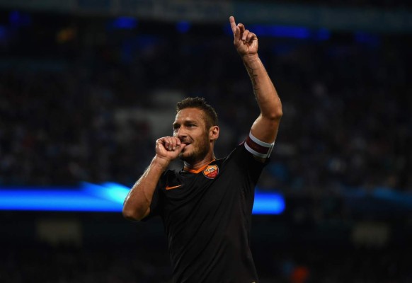 Totti, el más veterano en marcar en la Champions