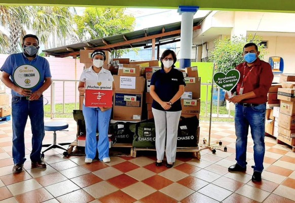 Funazucar, Cahsa y Project Cure entregan insumos médicos a ocho centros de salud