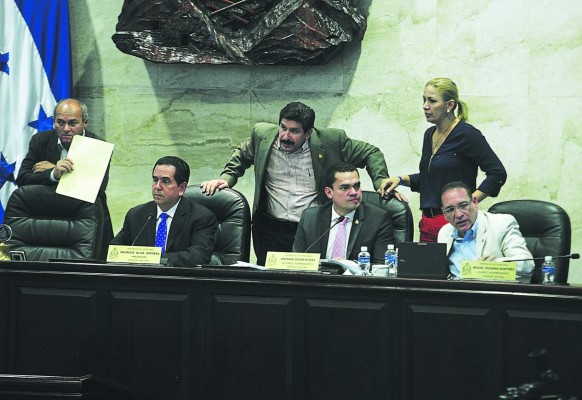 Diputados confían que esta vez no fracase la depuración