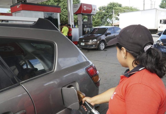 Más del 80% de las gasolineras del país están abastecidas