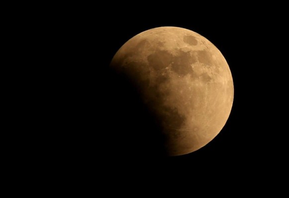 Siga en vivo la transmisión de la luna de sangre y eclipse lunar