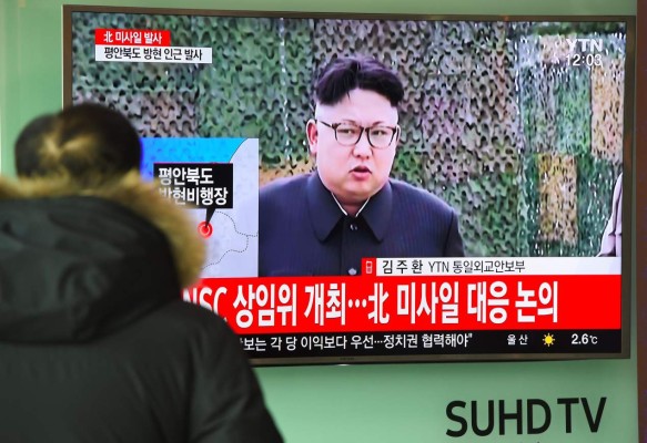 Corea del Norte desafía a Trump tras disparar misil balístico