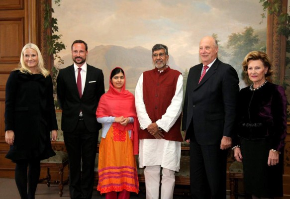Malala, de víctima de talibanes a más joven Nobel de la historia  