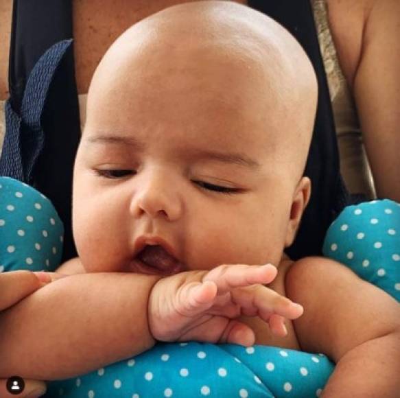 Otros indicaron que se veía hermoso con su cabello y no entienden por qué raparon al pequeño Cristobal. <br/><br/>'¿Y su pelito? Dios mio, lo raparon. No, eso no es gracioso, el es hermoso como sea', indicó una seguidora.