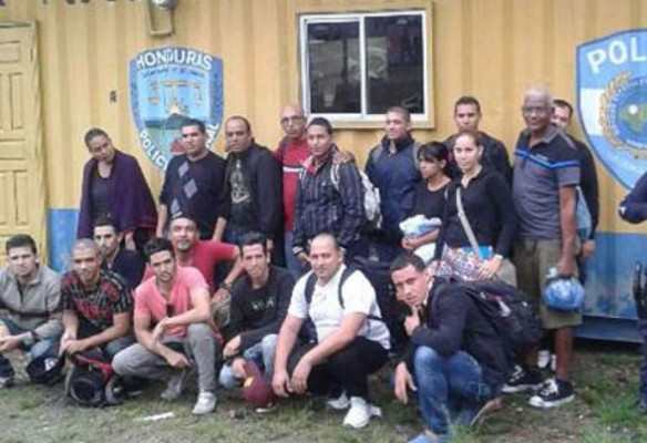 Honduras detiene a 19 cubanos que pretendían llegar a EUA