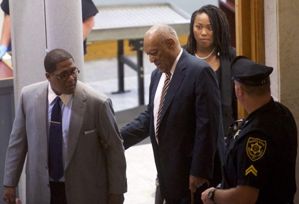Bill Cosby arrives arrives on the third day of jury deliberations for his sexual assault trial at the Montgomery County Courthouse on June 14, 2017 in Norristown, Pennsylvania. The US jury presiding over the Bill Cosby trial will deliberate for a third day after failing to reach a verdict on whether the disgraced cultural icon drugged and sexually assaulted a woman 13 years ago. The 79-year-old legendary entertainer, once loved by millions as 'America's Dad,' risks being sentenced to spend the rest of his life in prison if convicted on three counts of aggravated indecent assault. / AFP PHOTO / POOL / Mark Makela