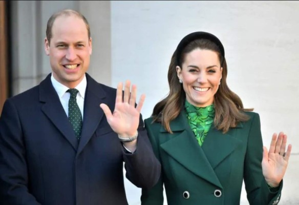 William y Kate Middleton secretamente han contestado llamadas en línea de ayuda