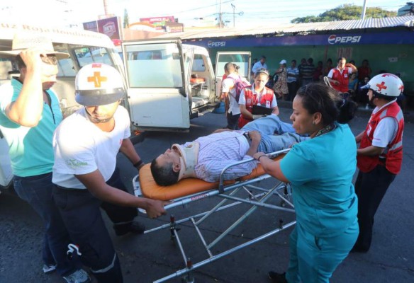 Accidente de bus deja once pasajeros heridos