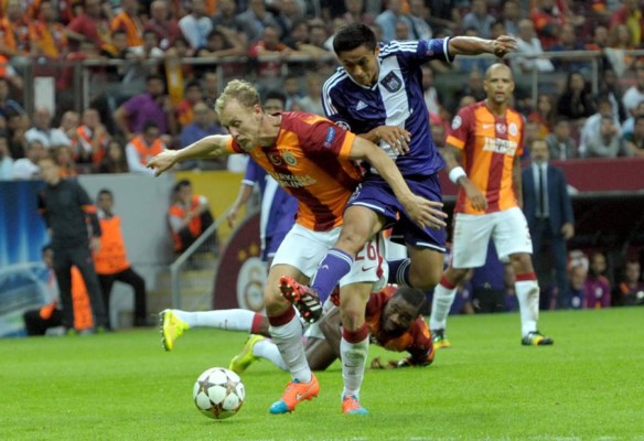 El Anderlecht de Andy Najar dejó ir el triunfo en el final ante Galatasaray