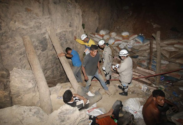 Gobierno hondureño reanuda búsqueda de mineros atrapados