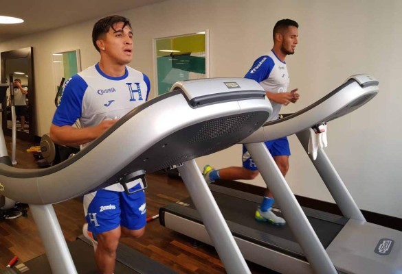 Selección de Honduras realiza trabajos de gimnasio en Houston